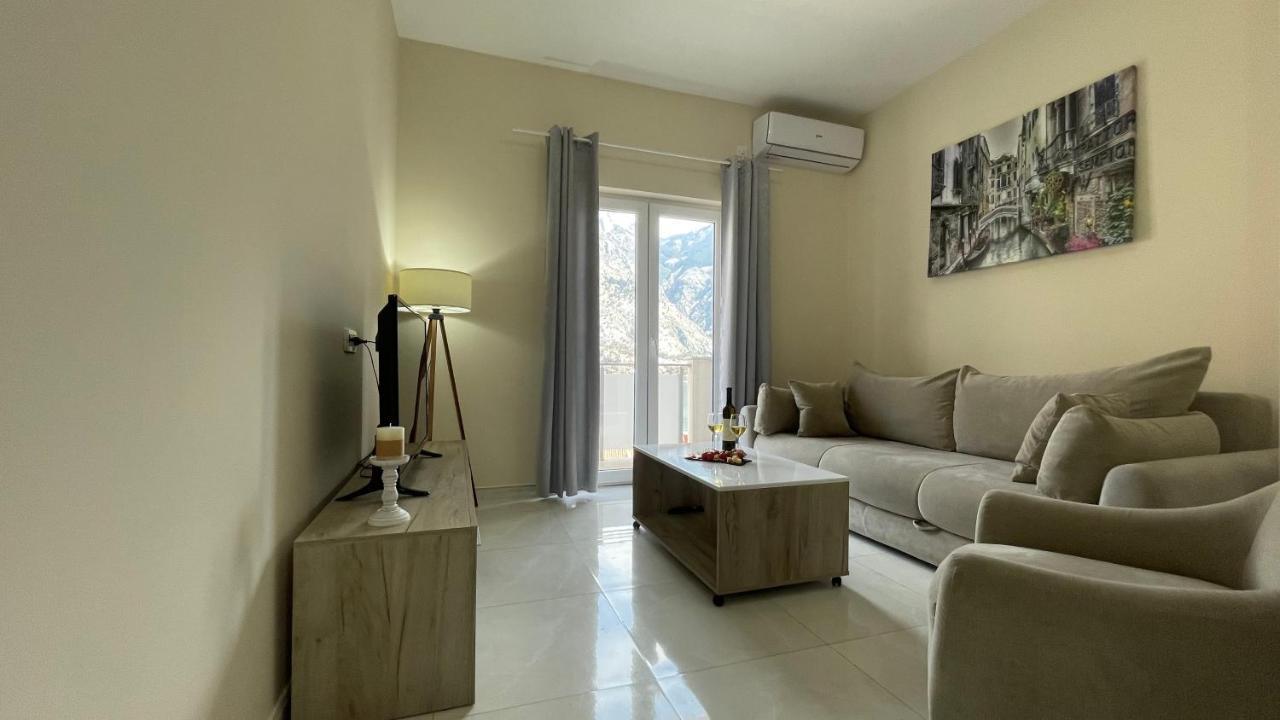 קוטור Apartments Seaview Estate Radovic מראה חיצוני תמונה