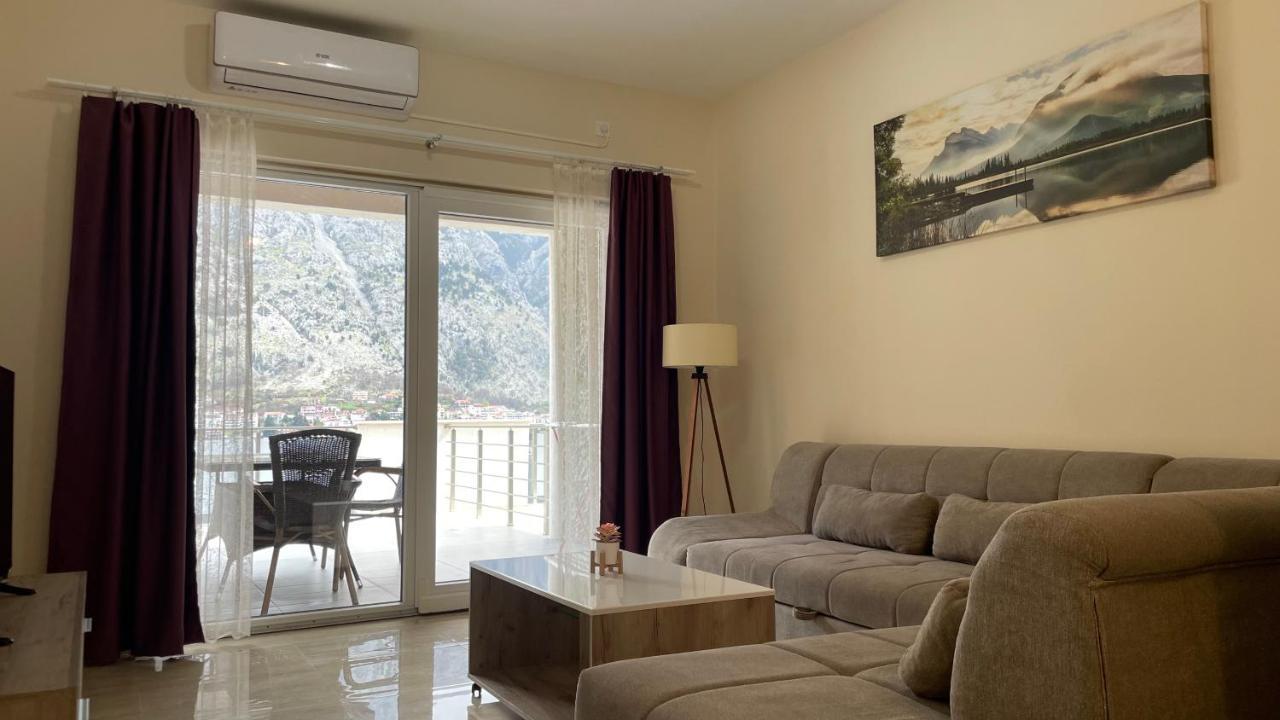 קוטור Apartments Seaview Estate Radovic מראה חיצוני תמונה