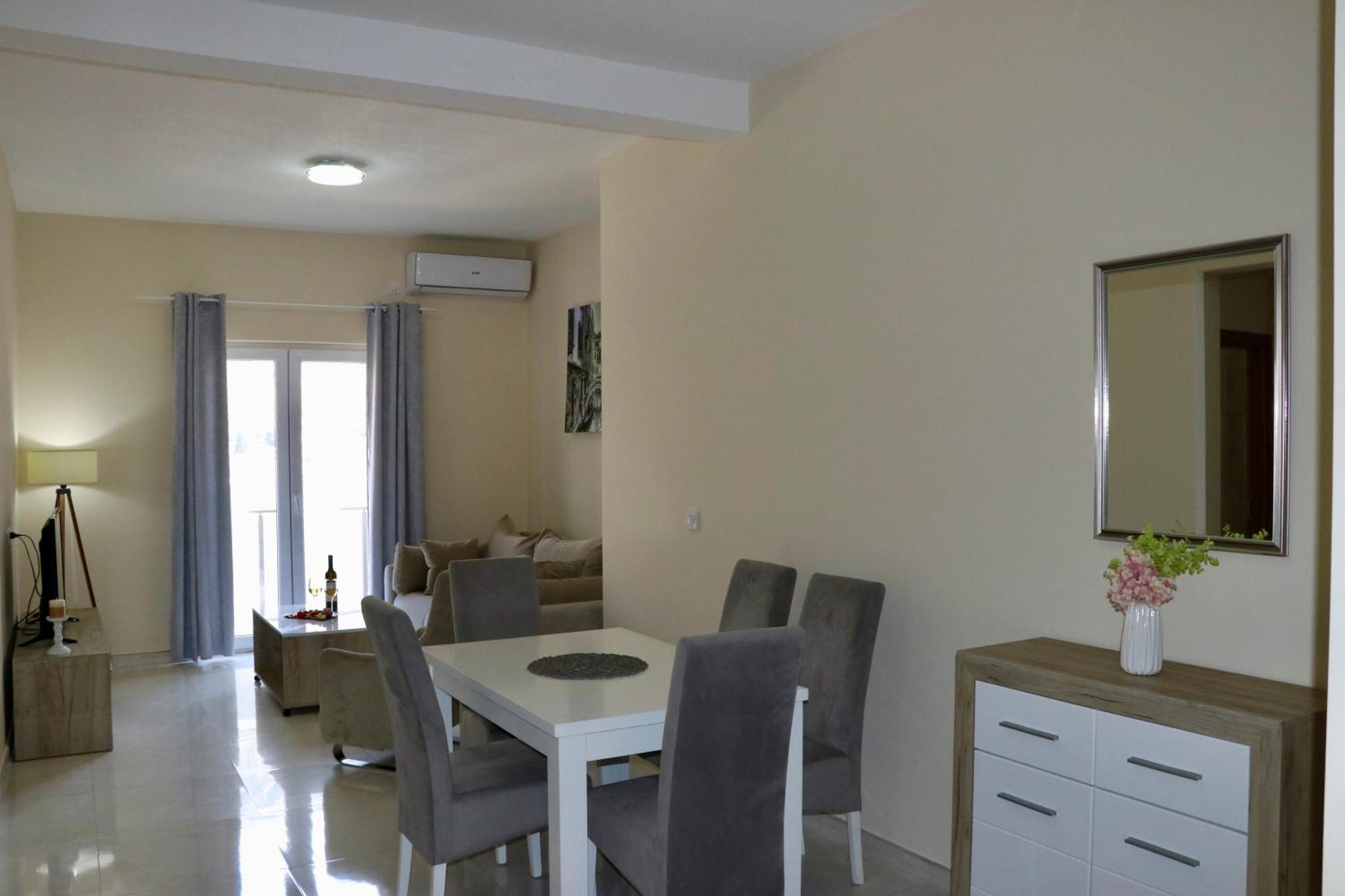 קוטור Apartments Seaview Estate Radovic חדר תמונה